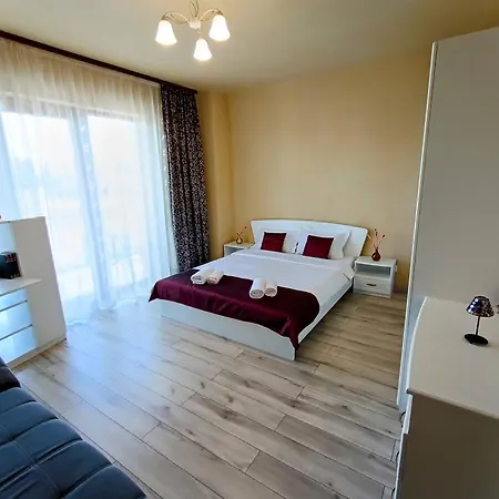 Apartment Luminia Cozy With Balcony *