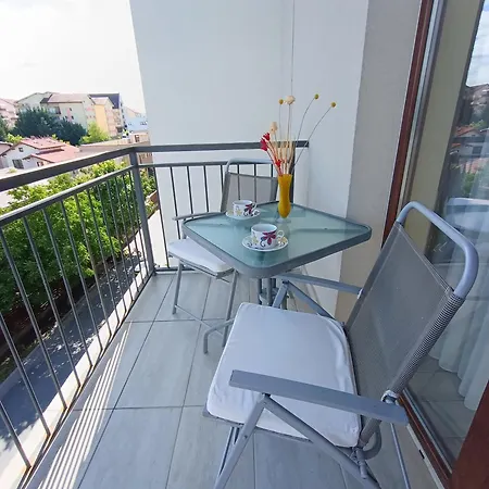 Apartment Luminia Cozy With Balcony Cluj-Napoca